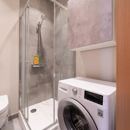 Διαμέρισμα Cosy Old Town Flat In A Modern Secured Apt. Block