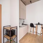 Cosy Old Town Flat In A Modern Secured Apt. Block Riga