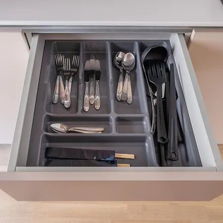 Cosy Old Town Flat In A Modern Secured Apt. Block *