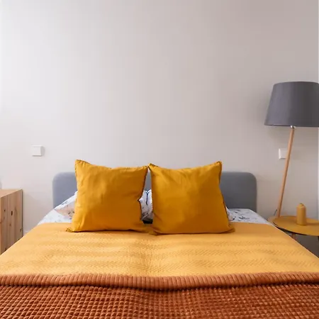 Cosy Old Town Flat In A Modern Secured Apt. Block Apartmán *